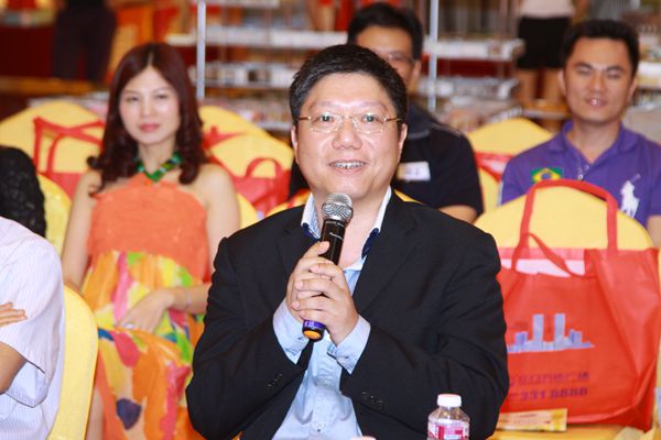 陈景勤.JPG