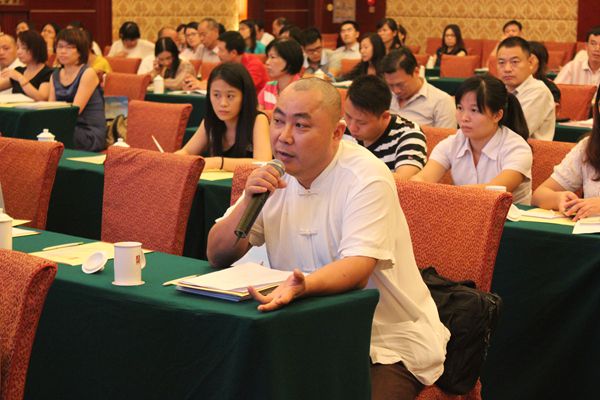 现场提问2.JPG